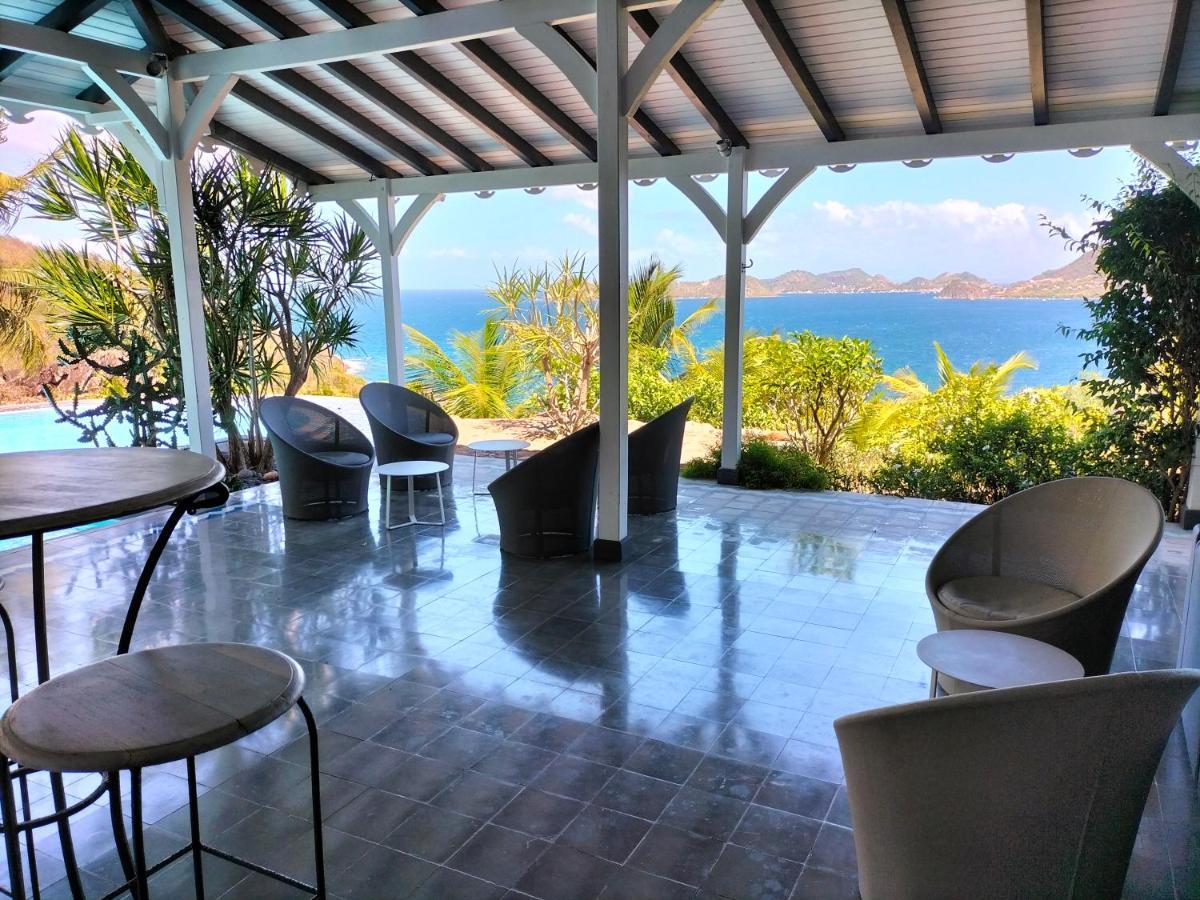 La Maison Bleue - Les Hauts De La Baie Terre-de-Bas Bagian luar foto